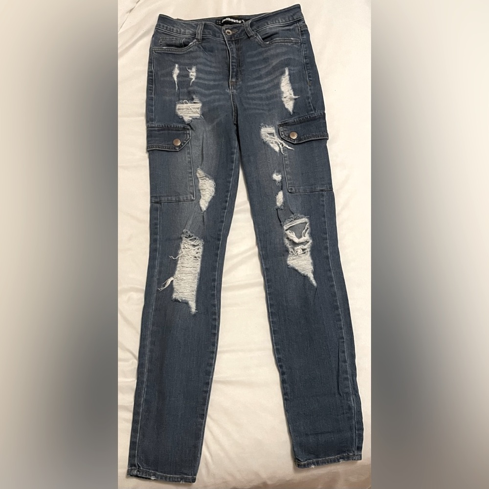 dollhouse blue jeans size 3 (W26 L29)